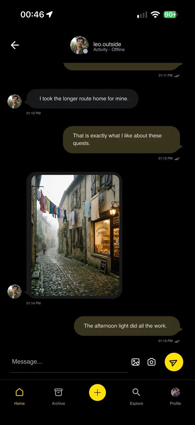 Quest-ly: Text and image messages in an illustrative conversation.